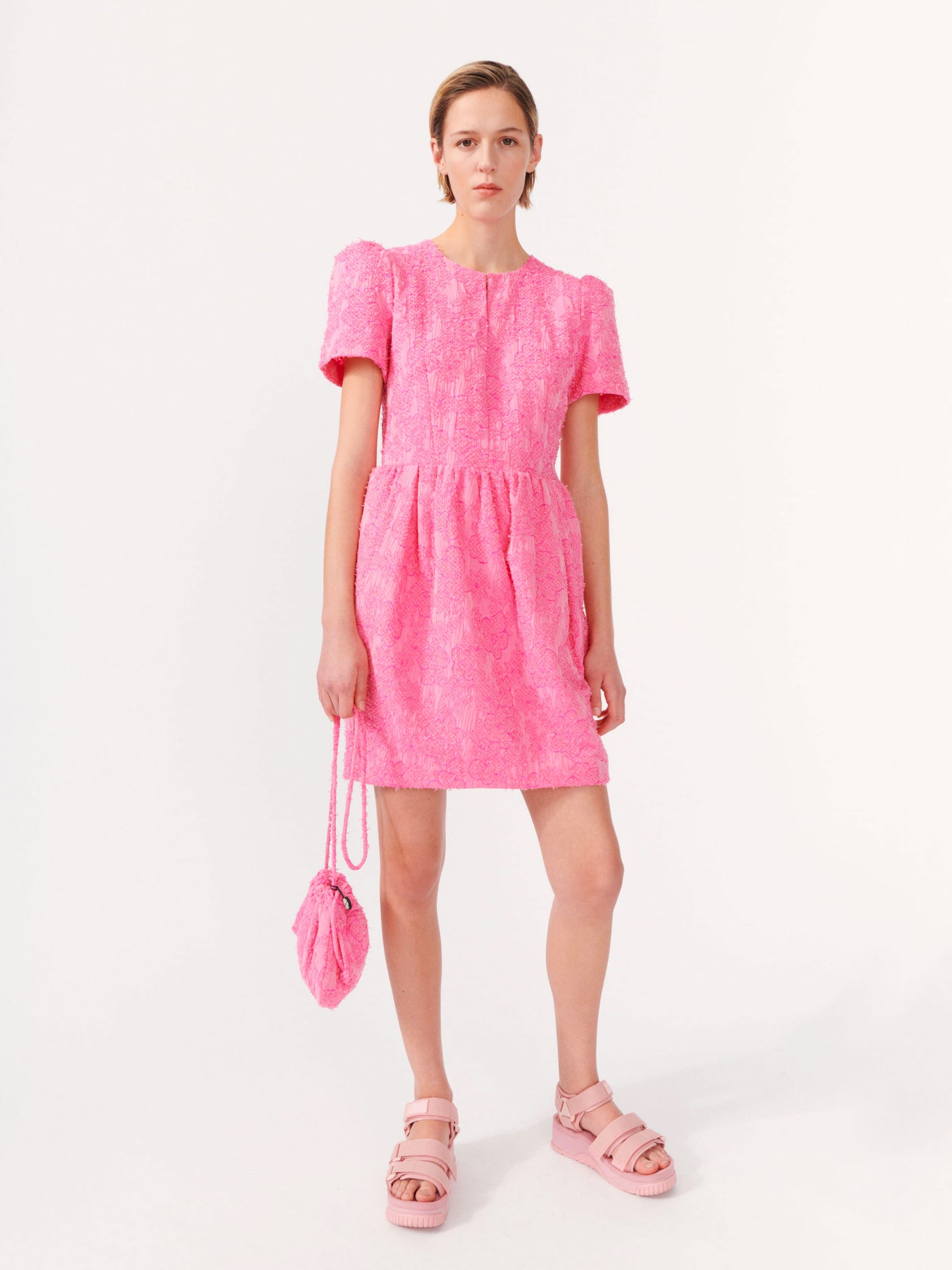 Alexio mekko, pinkki